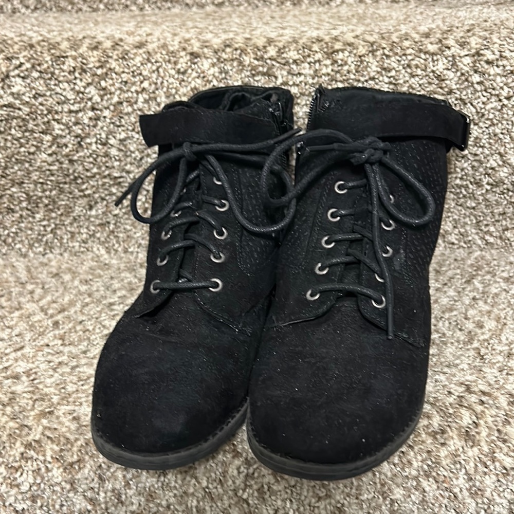 Women’s Black Lace Up Boots